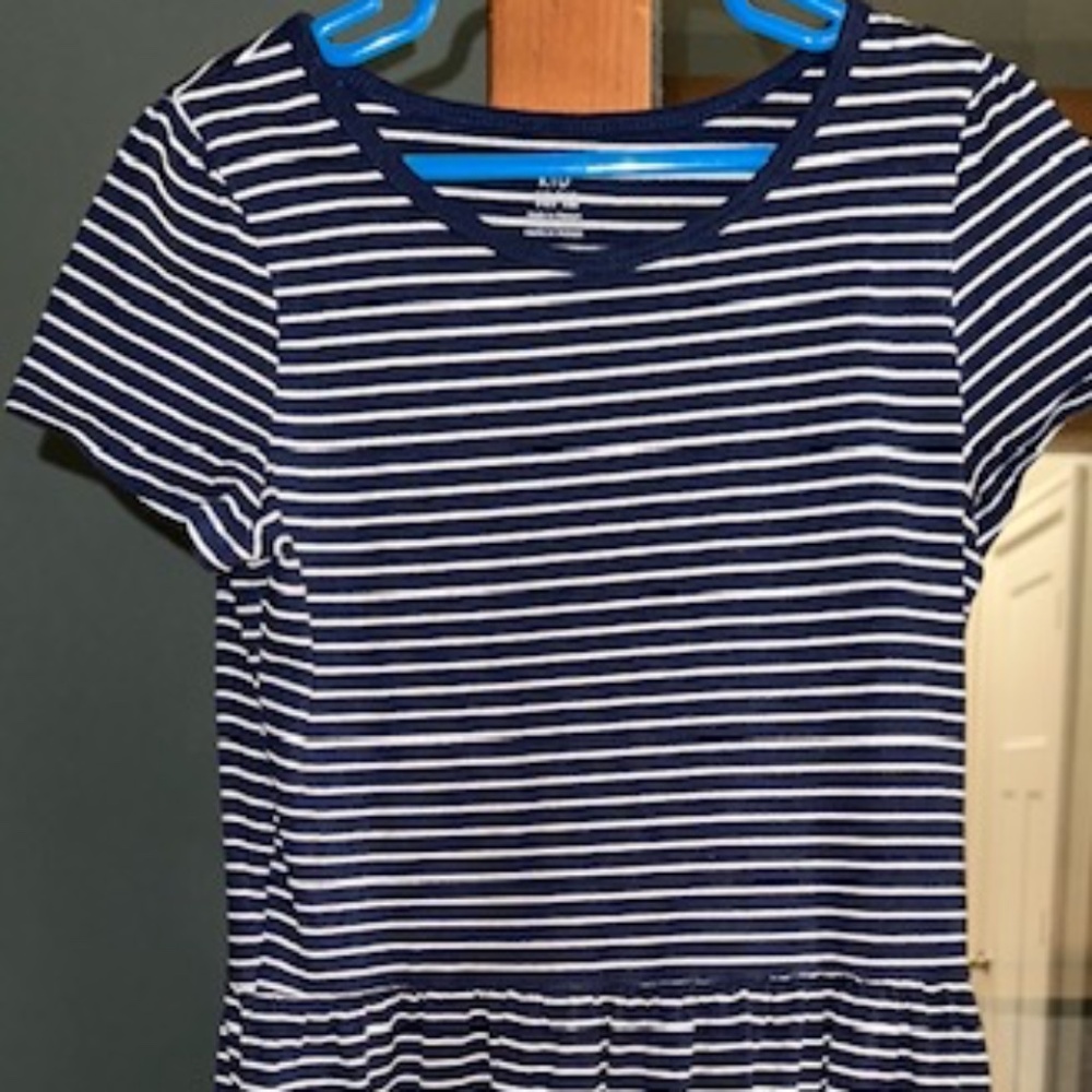 Girls dress size 10/12. Carter's. Short sleeved. Knee length Knit. Worn 2x. Blue